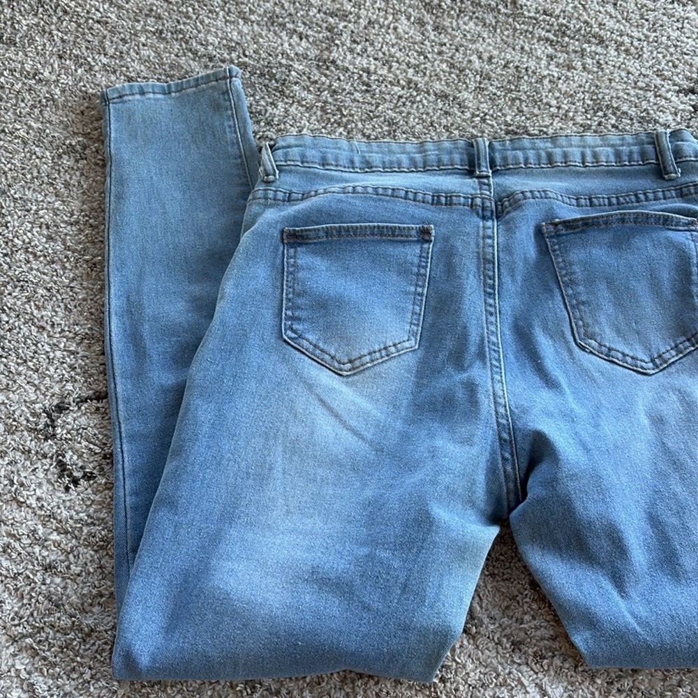 Classic Blue Women's Jeans - Picture 9 of 9